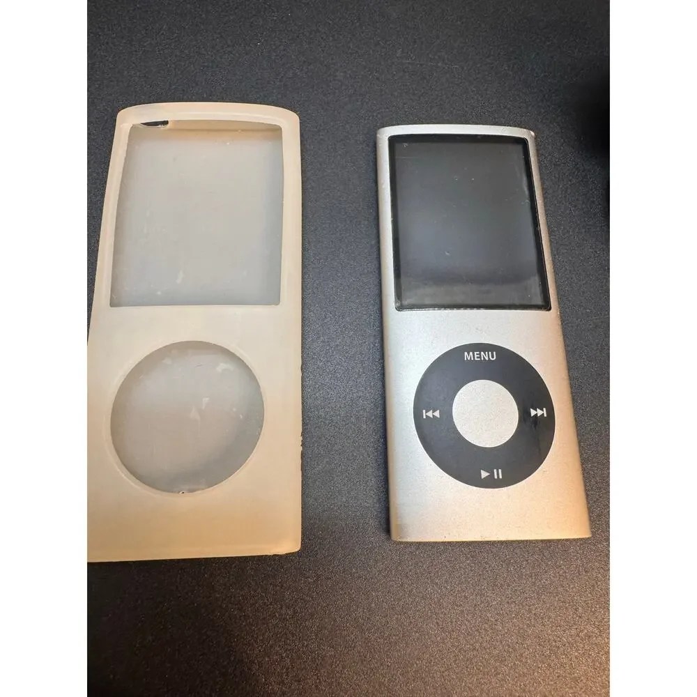 Apple iPod Nano 8GB model A1285 - works perfect